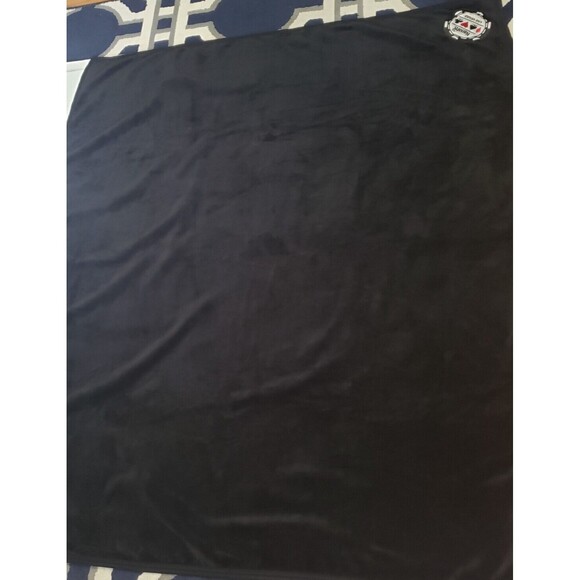 Fleece Throw Blanket Harrahs Las Vegas Black w Logo 100% Polyester 58x49 inches - Picture 8 of 8